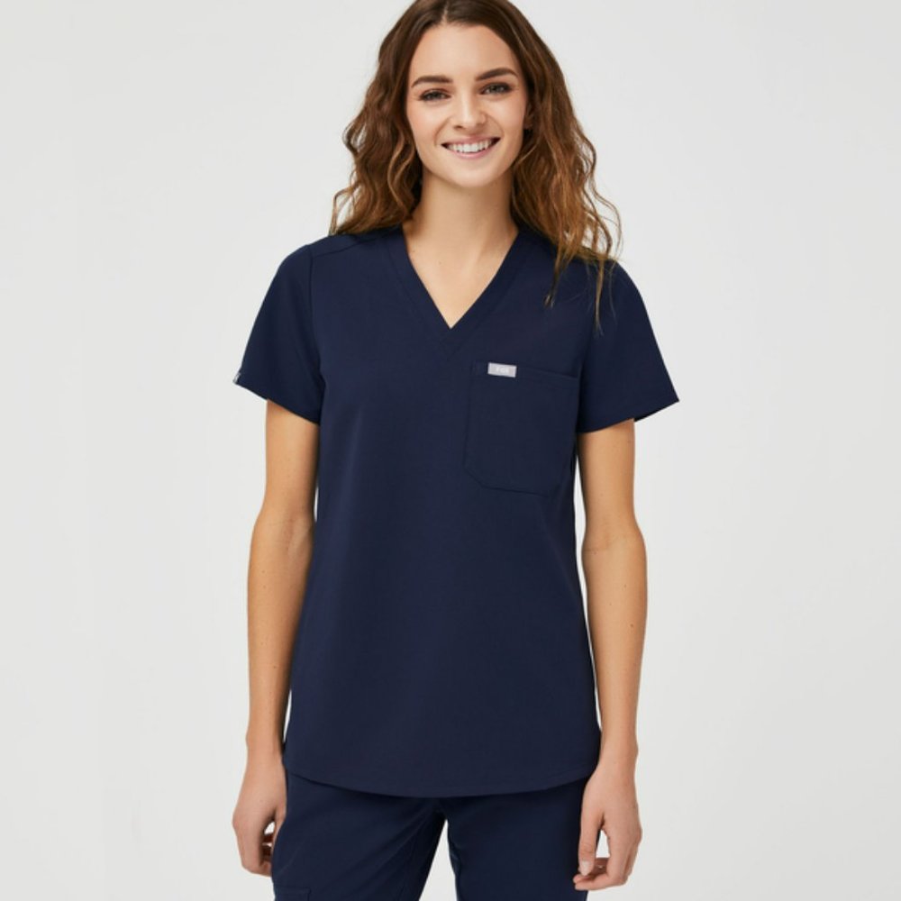 FIGS Catarina One-Pocket Scrub Top - Navy - Medium